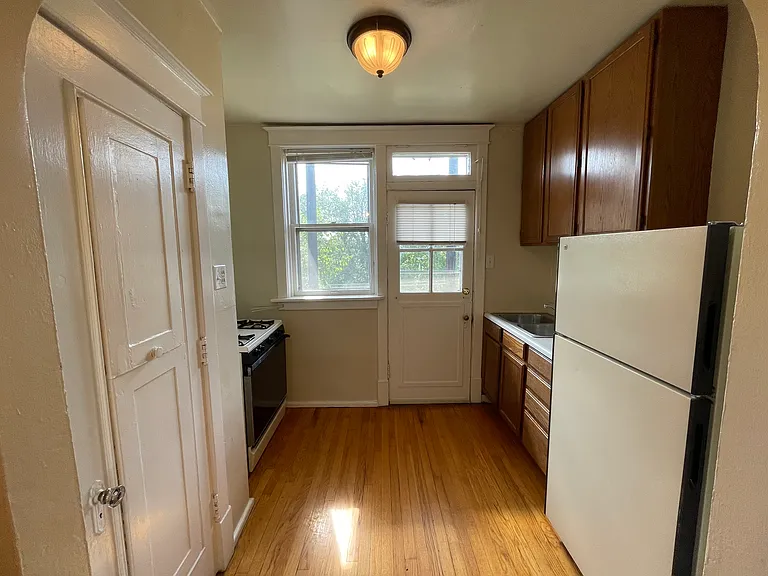 7347 Hoover Ave — Photo 5