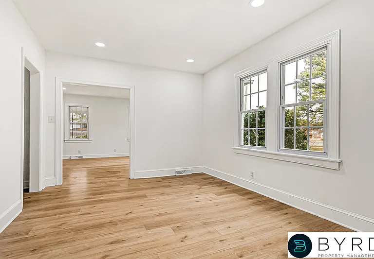 2958 Winston Churchill Dr — Photo 17