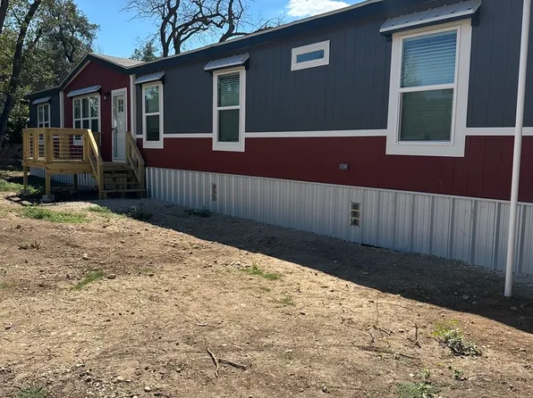 719 N Houston, Sabinal, TX 78881