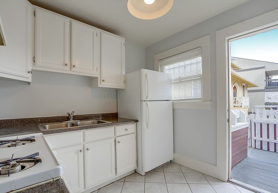 Kitchen leads to back deck