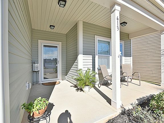 2nd image of 613 Heather Glen Crst