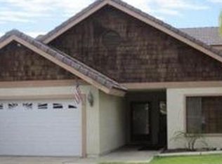 30333 Spray Dr, Canyon Lake, CA 92587