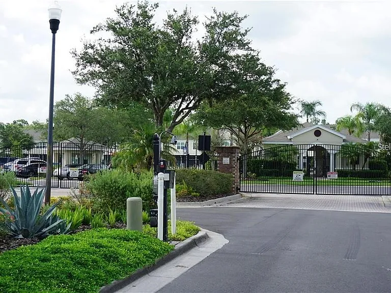 26543 Castleview Way — Photo 37