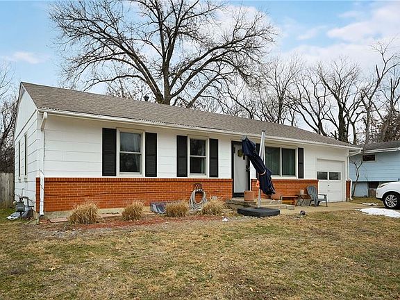3rd image of 4357 N Drury Ave