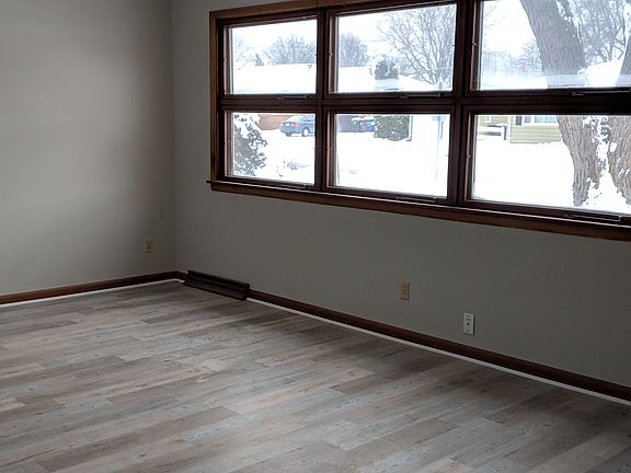 Living Room with Lots of Natural Light.