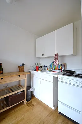 Rented by Bold New York | media 15