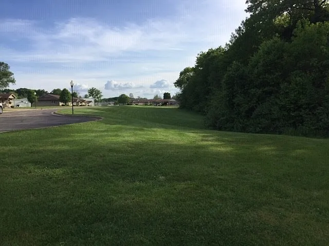 2 bed, 1.5 bath, 850 sqft, $1,400 — Photo 4