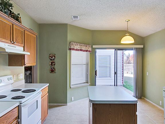 5th image of 3311 Creekwood Dr