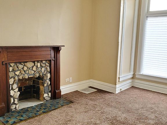 2nd image of 114 S 7th St #1