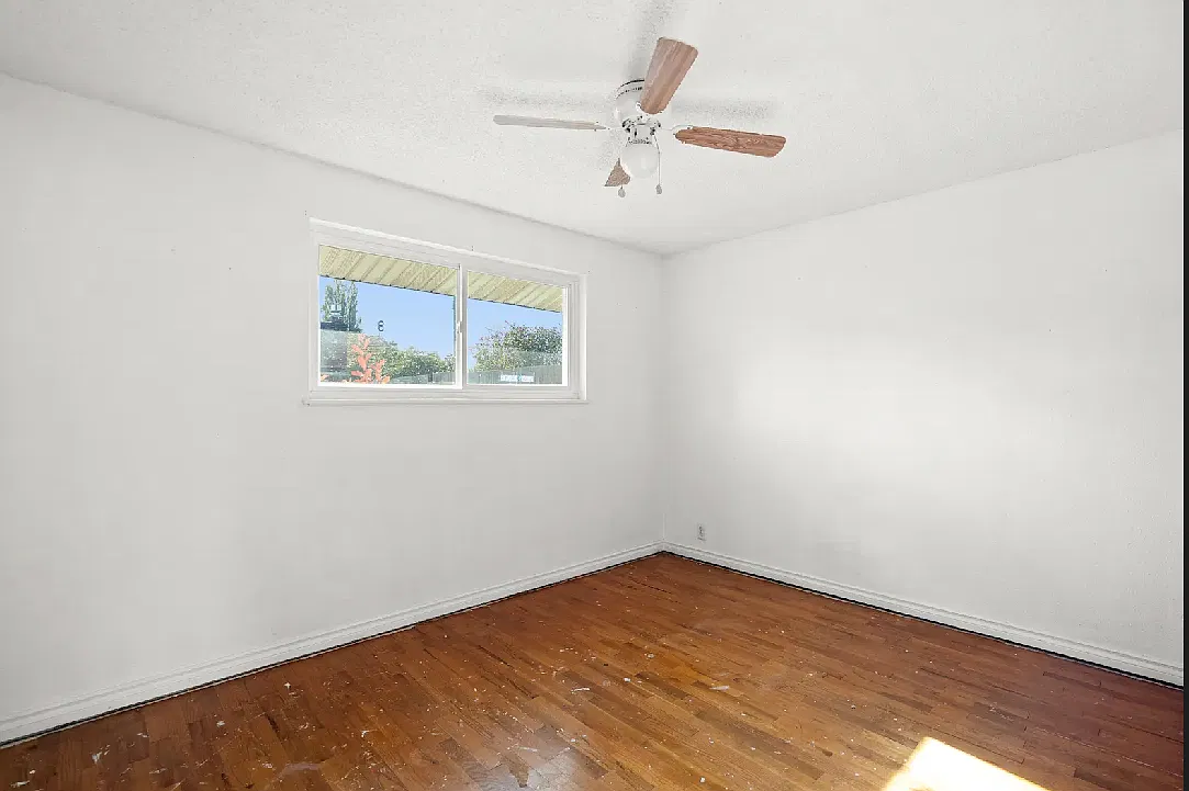 3 bed, 1000 sqft, $3,000 — Photo 2