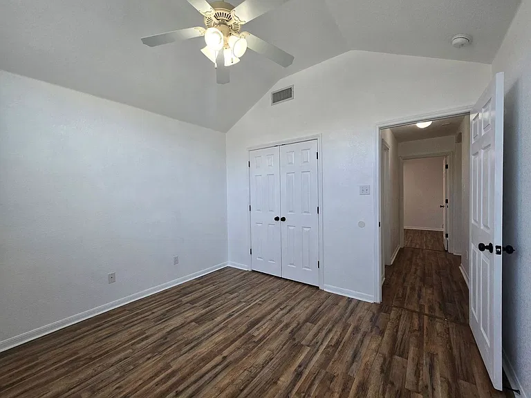 5905 Lolly Loop — Photo 18