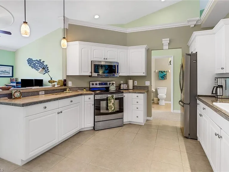 20151 Seagrove St #206 — Photo 30