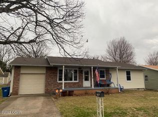 308 W 41st St, Joplin, MO 64804