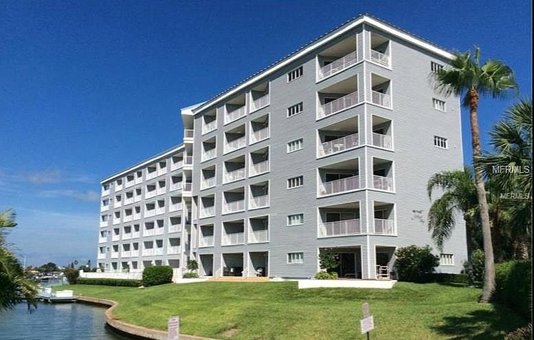 1st image of 610 Island Way APT 104