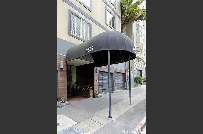1885 Jackson St — Photo 3