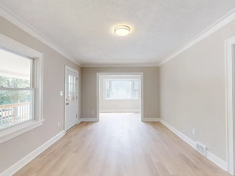 4528 Rainbow Rd — Photo 15