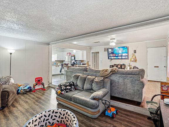 3rd image of 3614 31st St