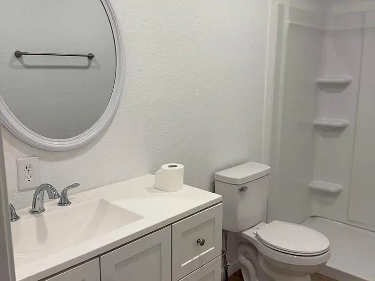 18786 Hillside Cir S — Photo 6