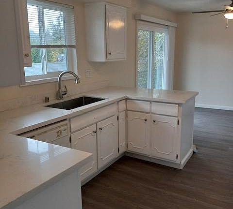 2nd image of 12 Duane St APT 2