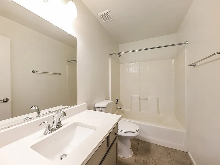 22052 N 30th Dr — Photo 16