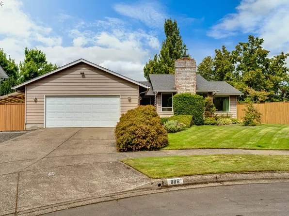 886 River Hills Dr, Springfield, OR 97477