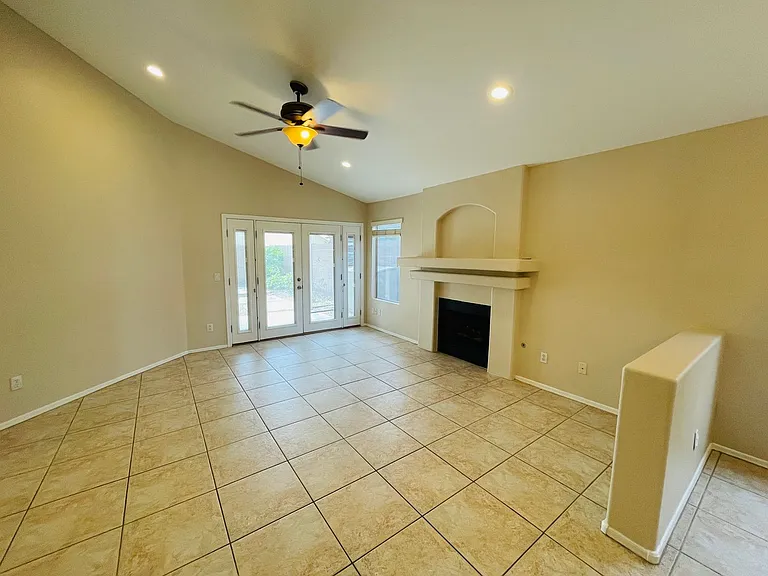 1051 W Todd Dr — Photo 14