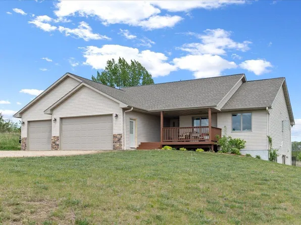 1489 94th St, New Richmond, WI 54017