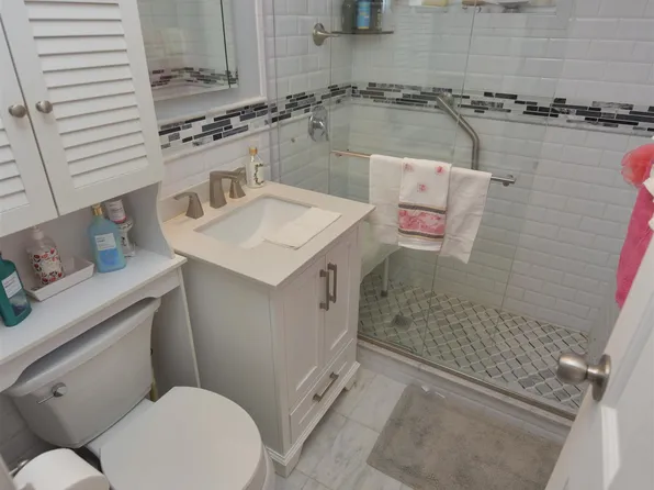 2215 Grand Avenue image 6 of 6