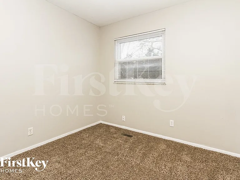 5102 Bertha St — Photo 8