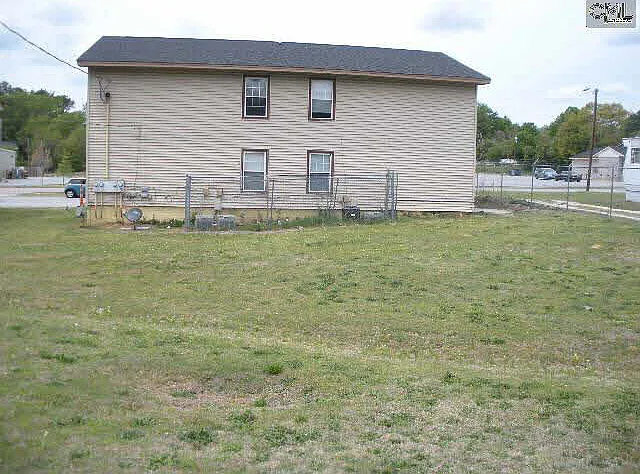 Building Photo 3