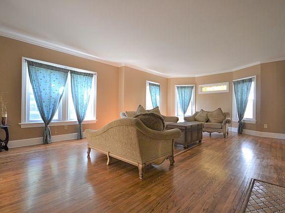 Spacious Living Room