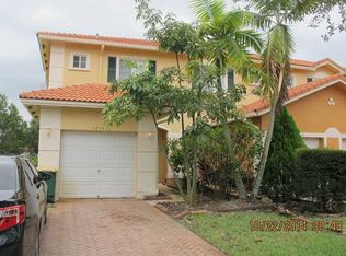 6508 Catalina Ln, Tamarac, FL 33321