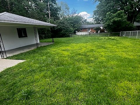 5th image of 3107 Roselawn Blvd