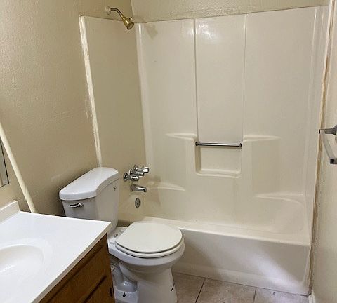 5th image of 208 Veterans Ave #11333800