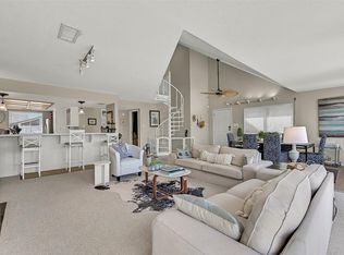 13819 San Domingo Dr, Galveston, TX 77554