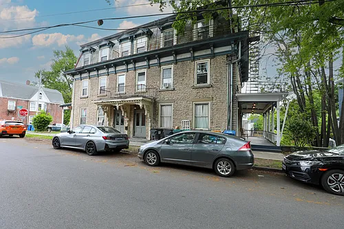 89 Green St #1 Photo 1