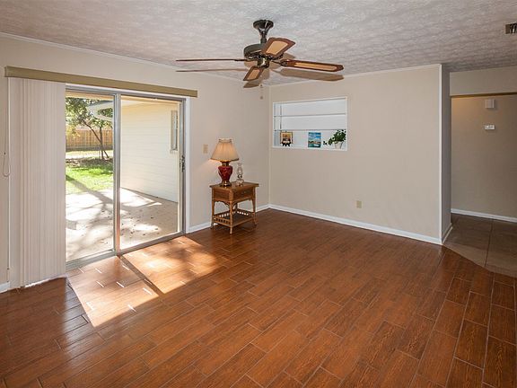 2nd image of 46 Sea Park Dr