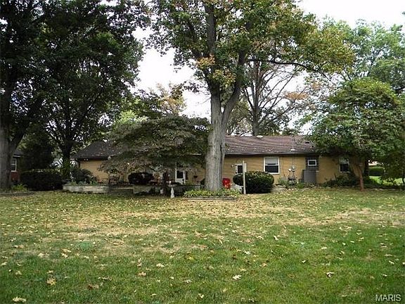 4th image of 10032 Carolynne Dr