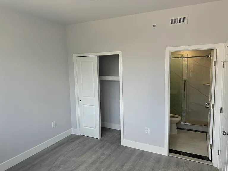 1309 Ridge Ave #3 — Photo 5