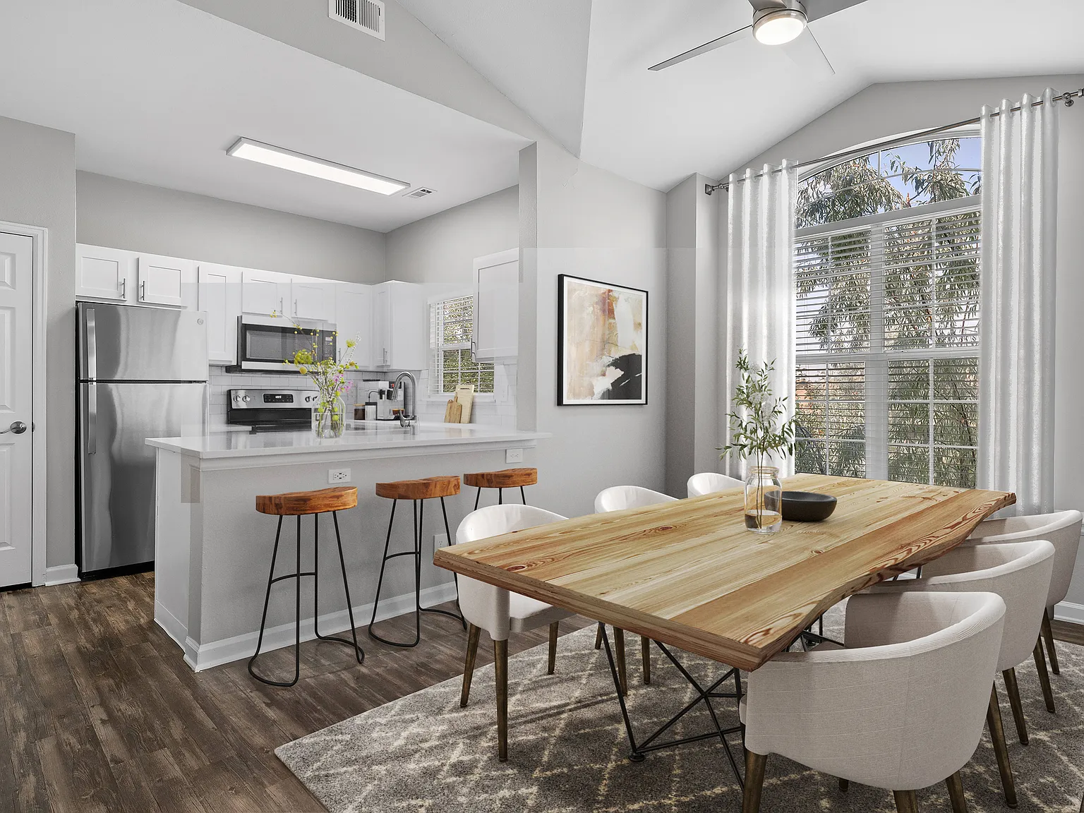 Isabella Apartment Homes — Photo 2