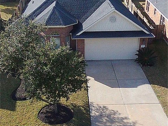 2nd image of 2822 Chalet Knolls Ln