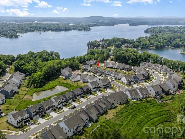 16022 Moxie Glen Ct, Charlotte, NC 28278