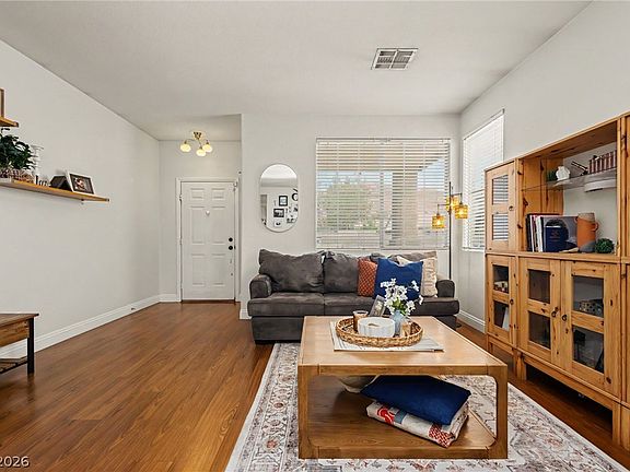 3rd image of 1291 Anastasia St
