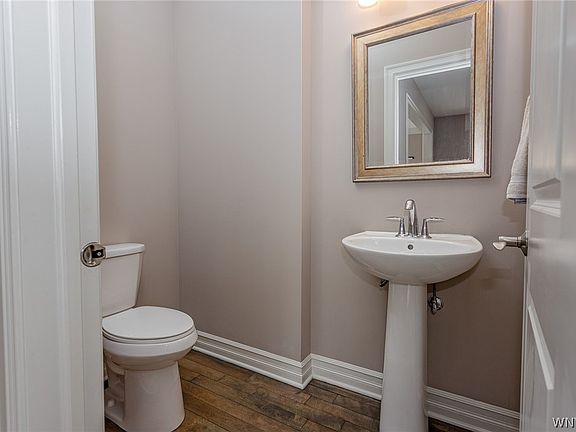 4th image of 39 Knoche Way
