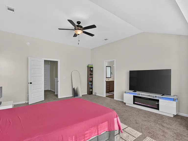 118 Juniper Dr — Photo 33