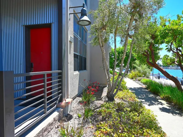 2823 Regatta Dr #164, Oakland, CA 94601