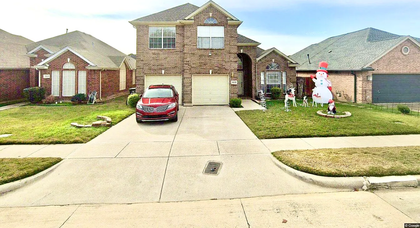 12920 Peach Tree Way — Photo 1