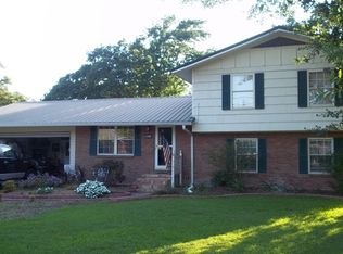 903 Martin St, Pascagoula, MS 39581