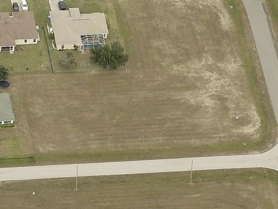 2nd image of 1123 NE 32nd St