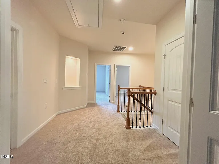 403 Daylin Dr — Photo 27